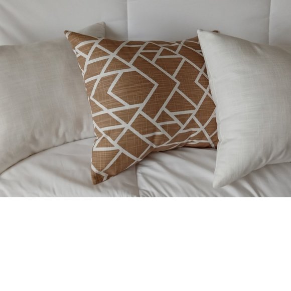 White Accent Pillow - Handcrafted - High Quality Cotton - 11'x9.5" - Made in USA - Picture 3 of 5